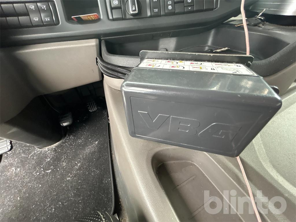 Camión multibasculante SCANIA