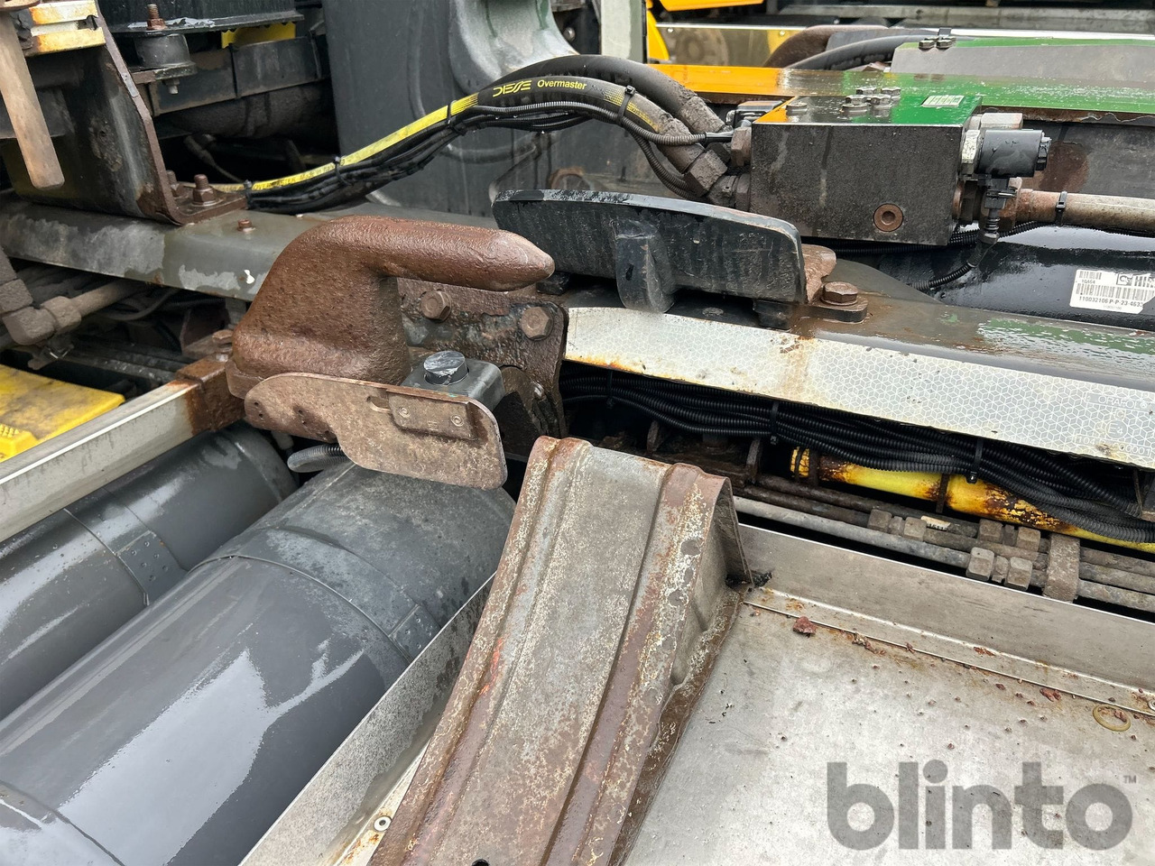 Camión multibasculante SCANIA