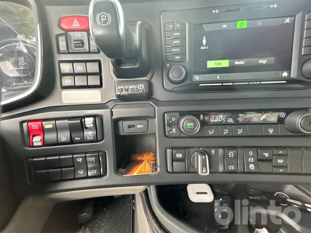 Camión multibasculante SCANIA