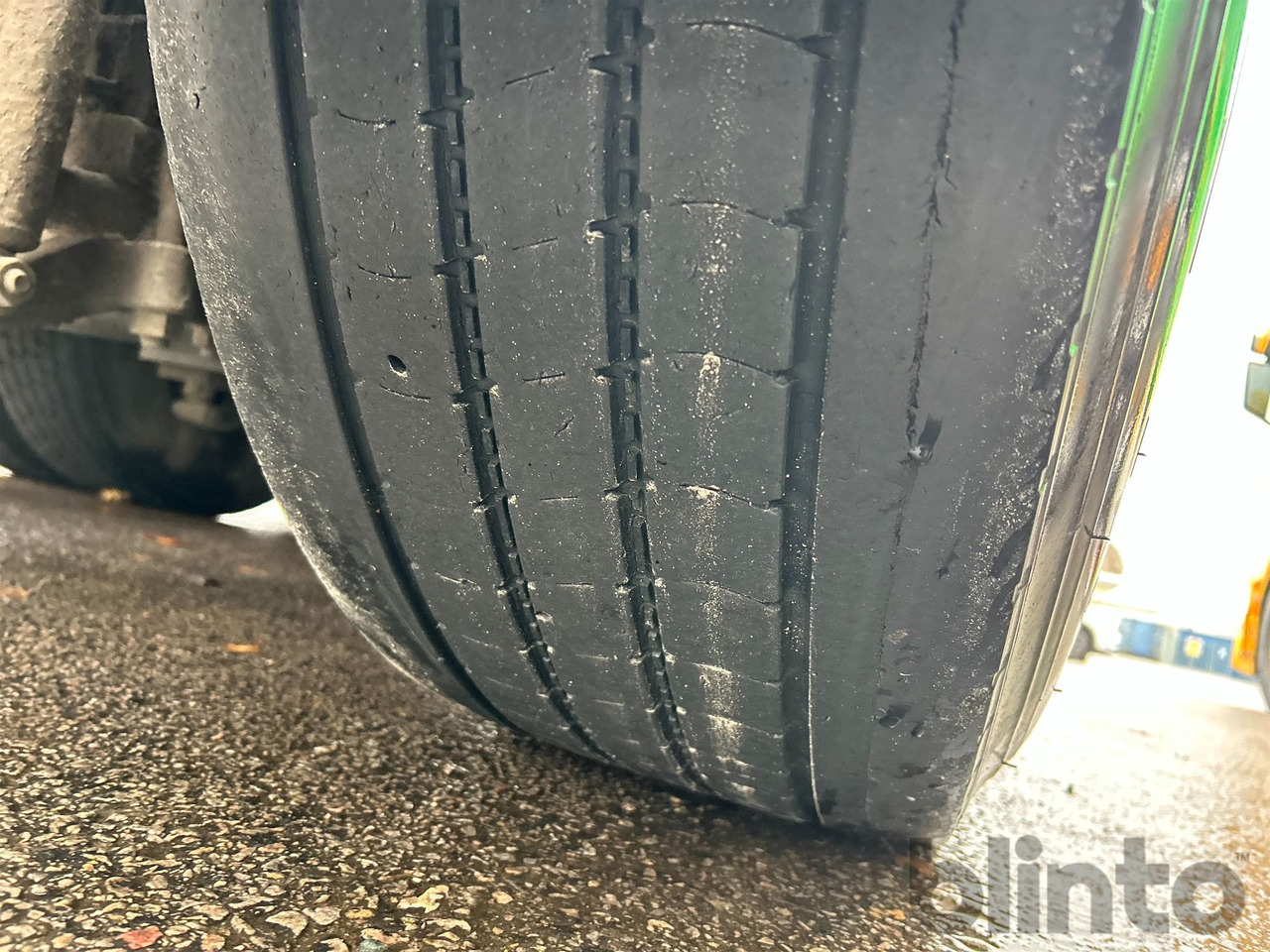 Camión multibasculante SCANIA