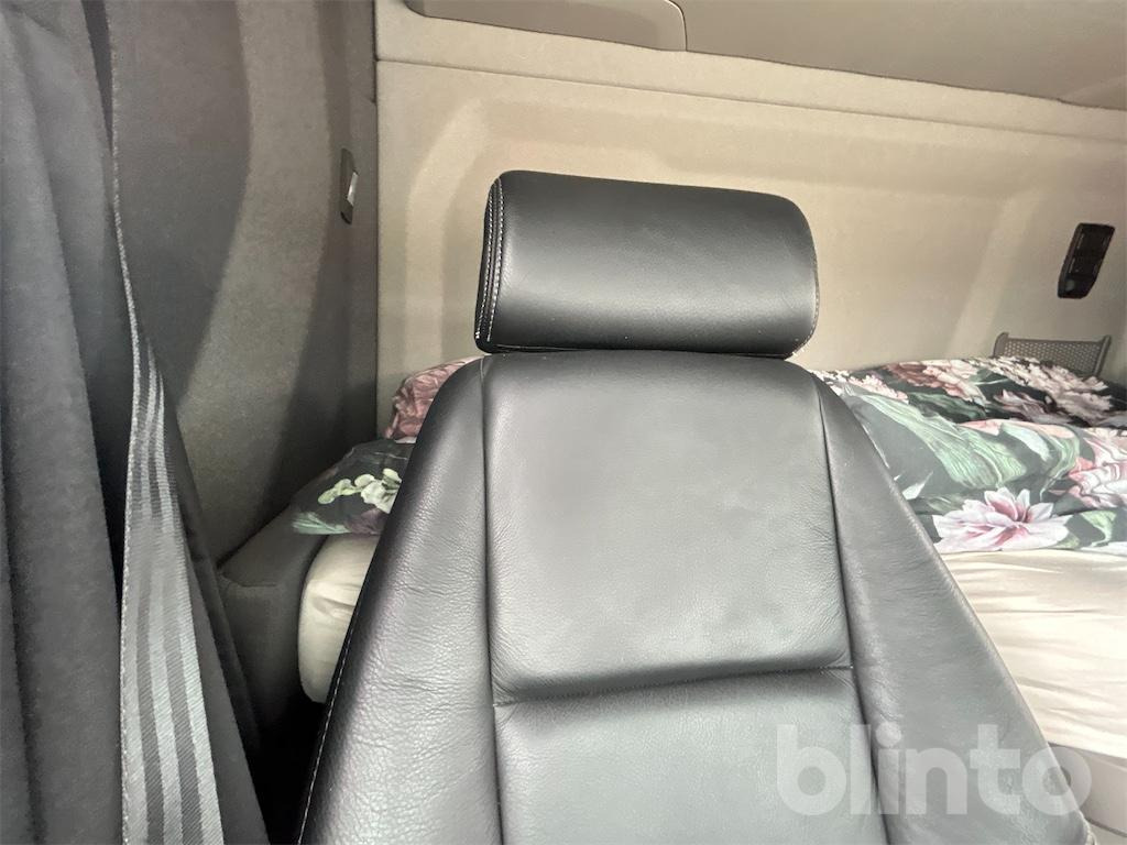 Camión multibasculante SCANIA