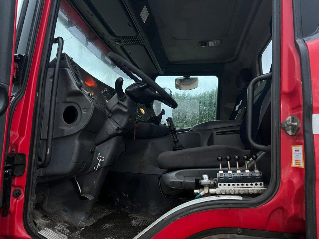Camión multibasculante SCANIA CV P114 SCARRABILE 6X2