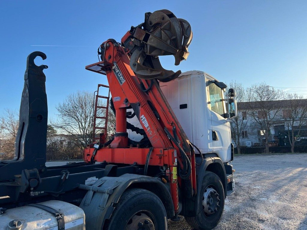 Camión multibasculante SCANIA CV R124 SCARRABILE CON GRU E POLIPO
