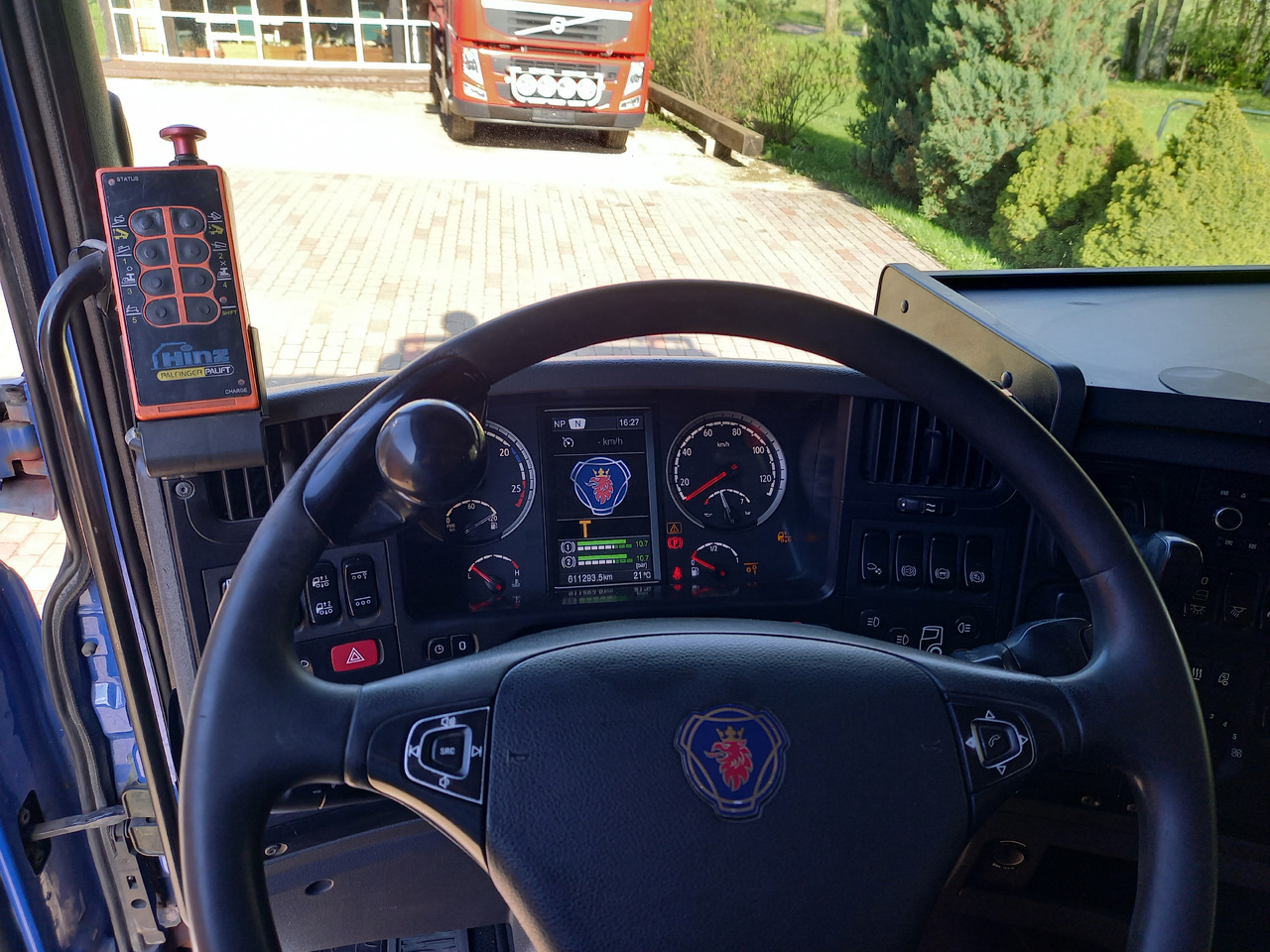Camión multibasculante SCANIA G440, 8x4, GROSS WEIGHT 36000 KG.