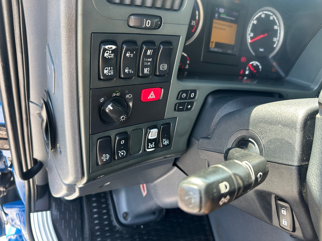 Camión multibasculante SCANIA G450 8x4 Hiab