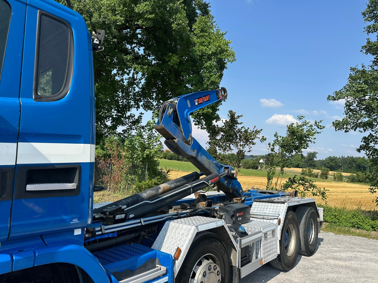 Camión multibasculante SCANIA G450 8x4 Hiab