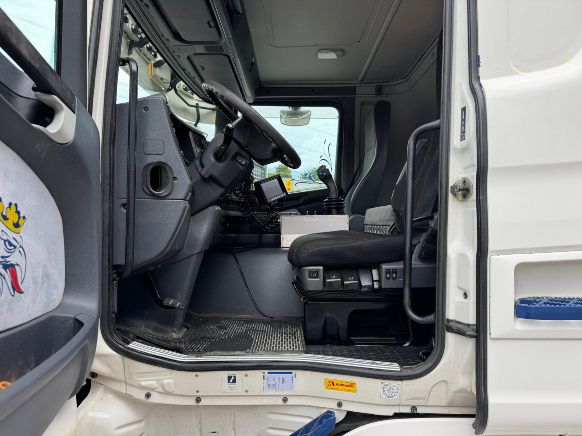 Camión multibasculante SCANIA G480 8x4 Sobag