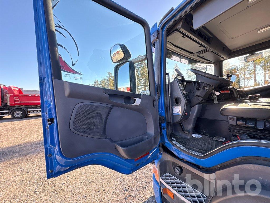 Camión multibasculante SCANIA P310DB6X2*4HNA