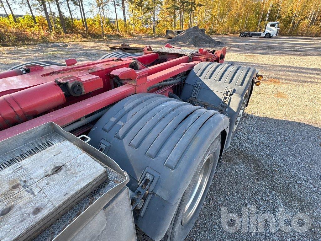 Camión multibasculante SCANIA P310DB6X2*4HNA