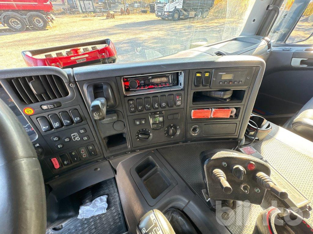 Camión multibasculante SCANIA P310DB6X2*4HNA