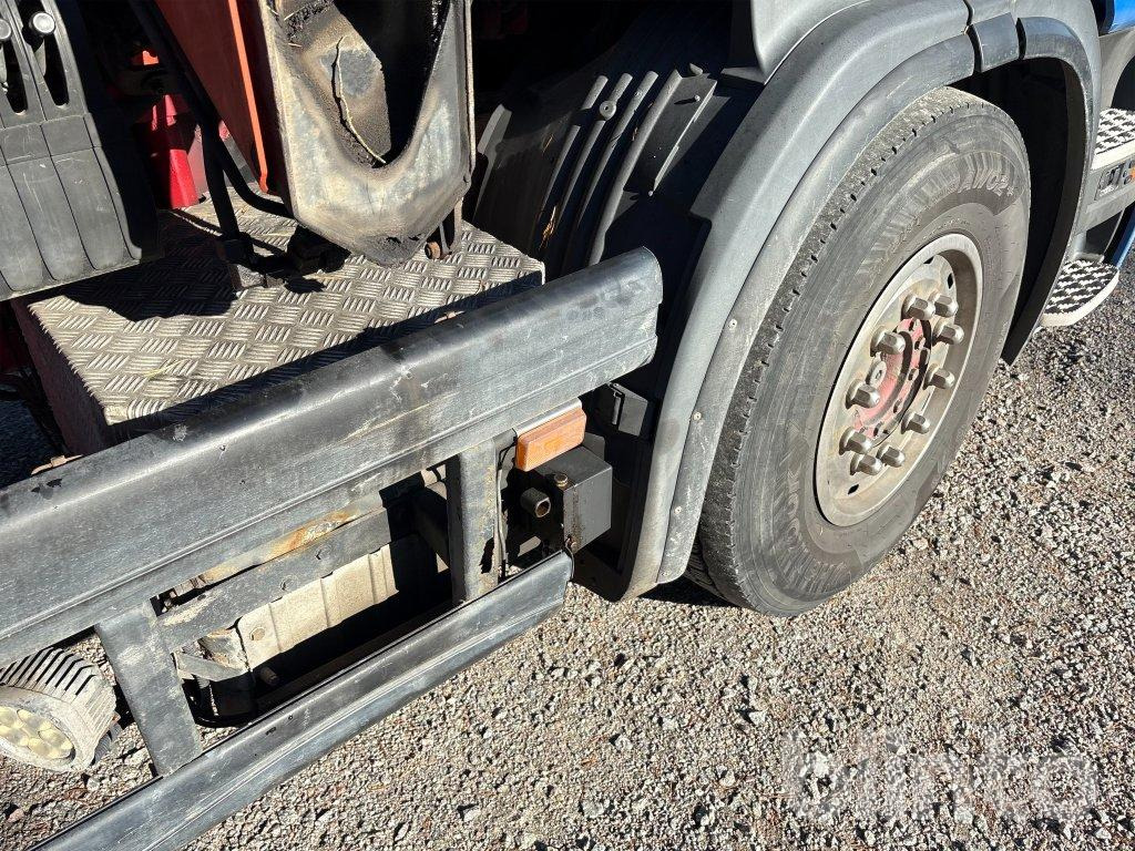 Camión multibasculante SCANIA P310DB6X2*4HNA