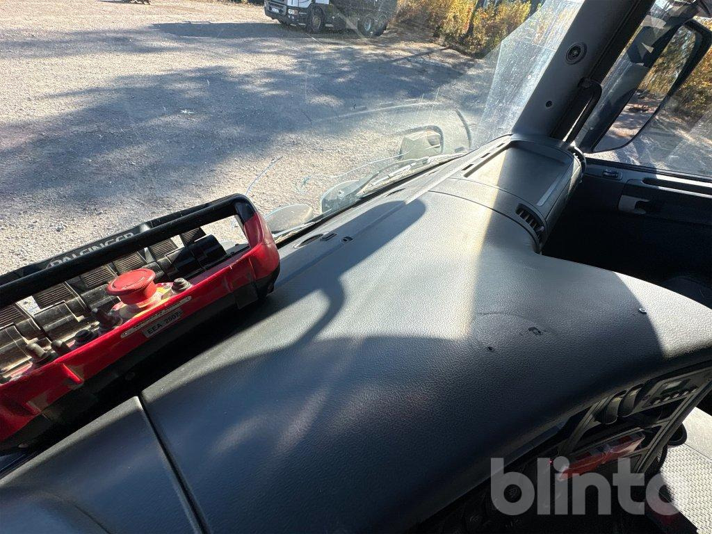 Camión multibasculante SCANIA P310DB6X2*4HNA