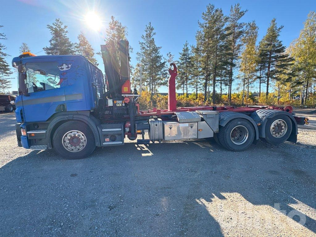 Camión multibasculante SCANIA P310DB6X2*4HNA