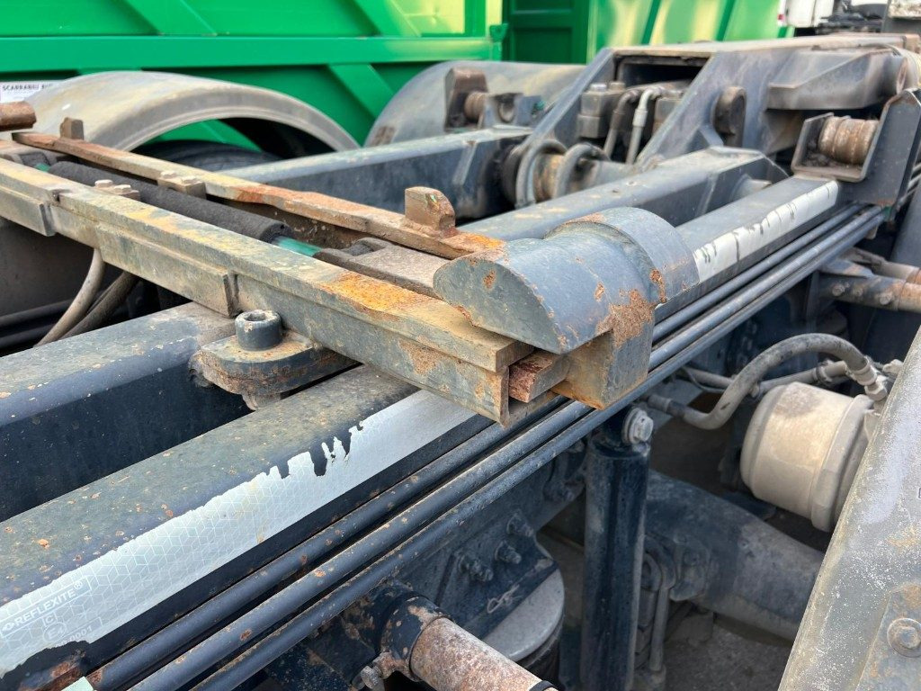 Camión multibasculante SCANIA R480 USATO SCARRABILE 6X2