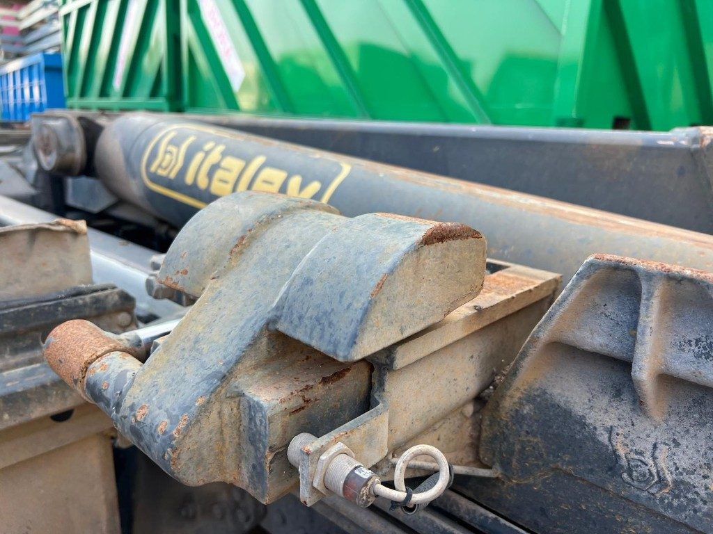 Camión multibasculante SCANIA R480 USATO SCARRABILE 6X2