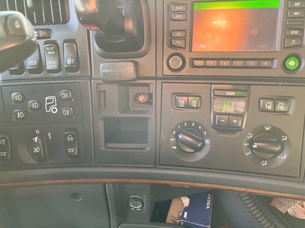 Camión multibasculante SCANIA R490LB6x2*4