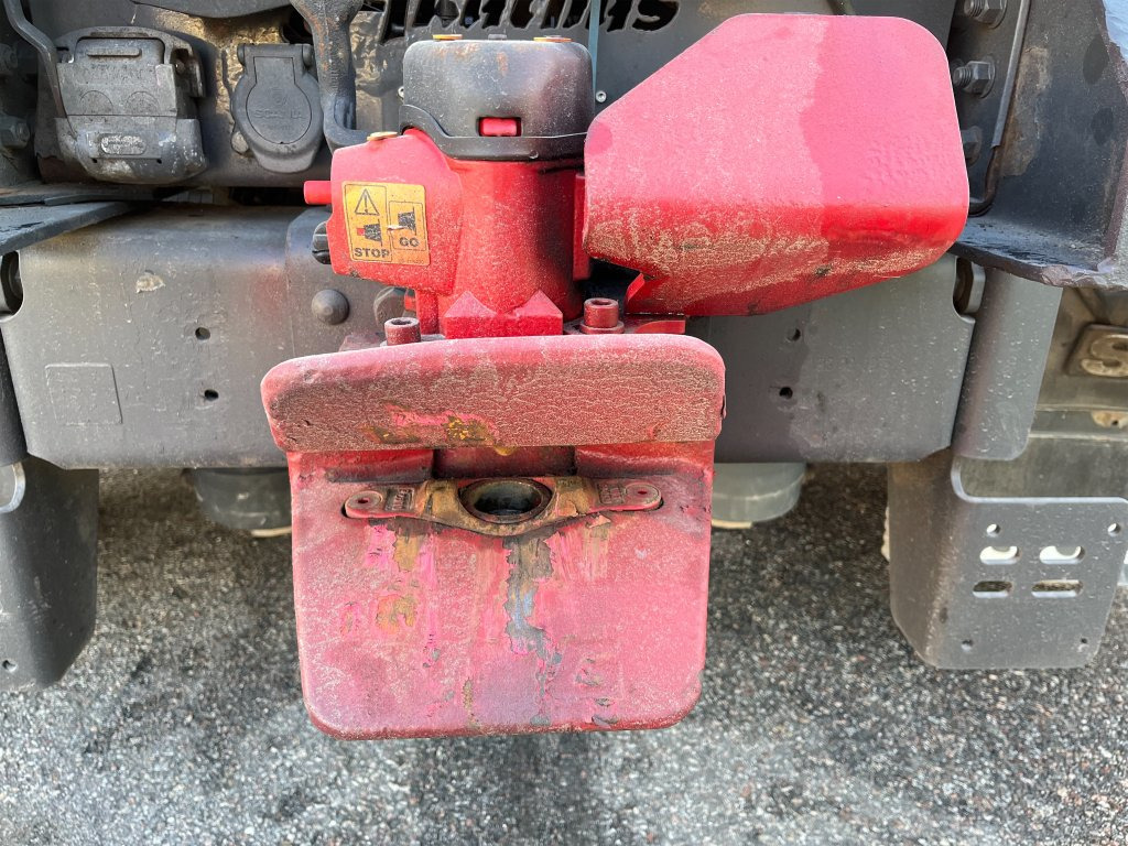 Camión multibasculante SCANIA R490LB6x2*4