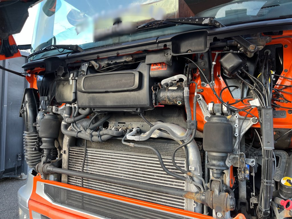 Camión multibasculante SCANIA R490LB6x2*4