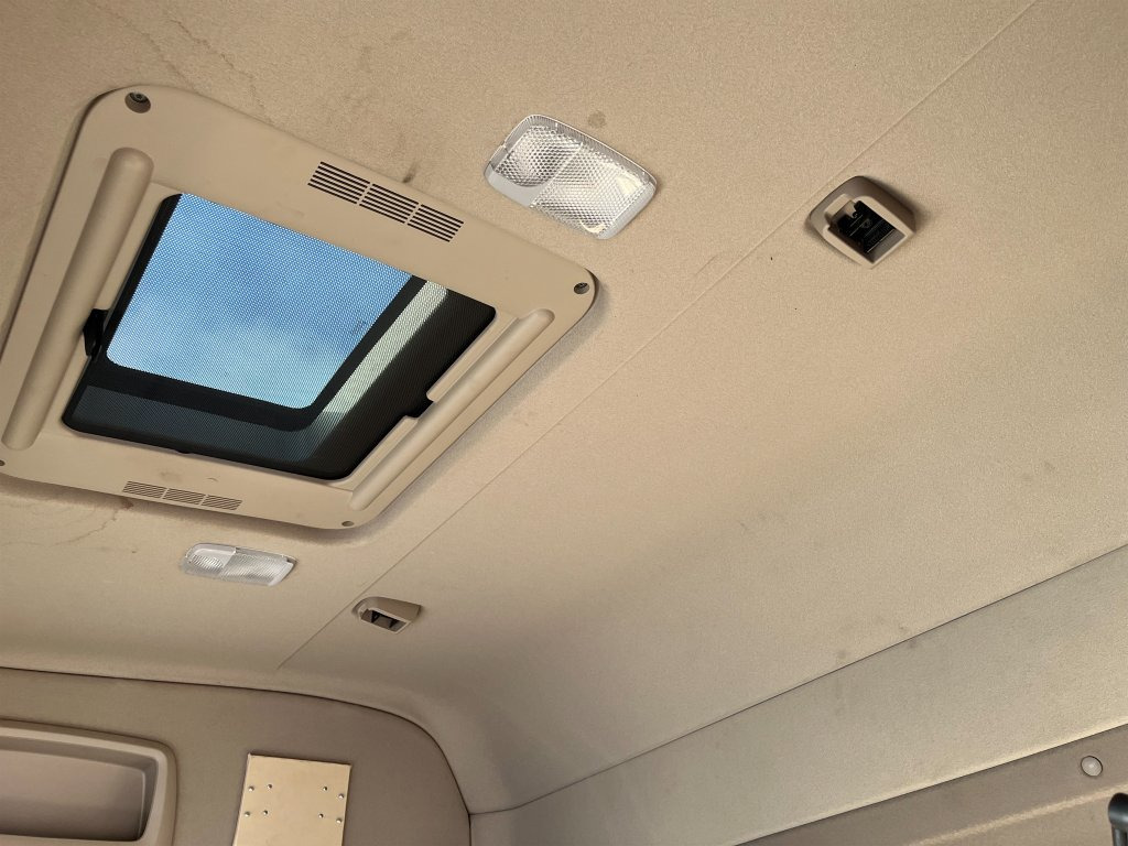 Camión multibasculante SCANIA R490LB6x2*4