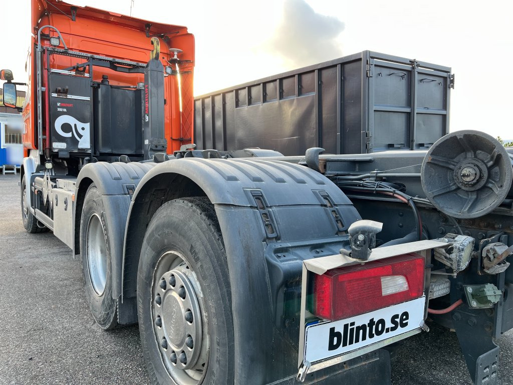 Camión multibasculante SCANIA R490LB6x2*4