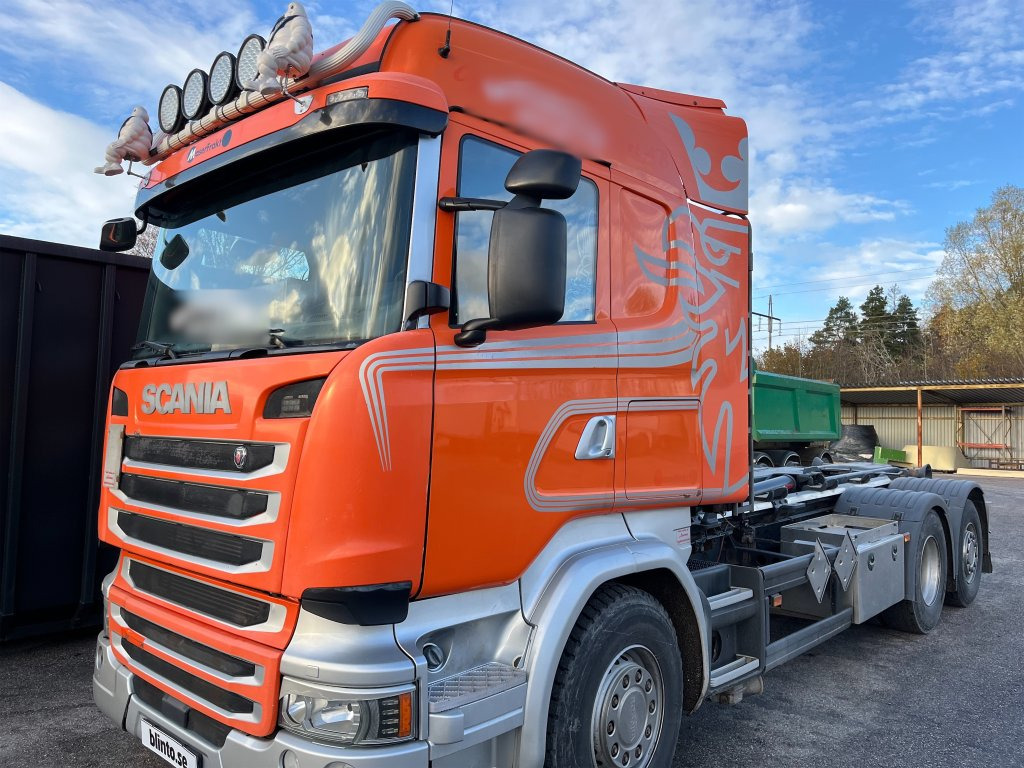 Camión multibasculante SCANIA R490LB6x2*4