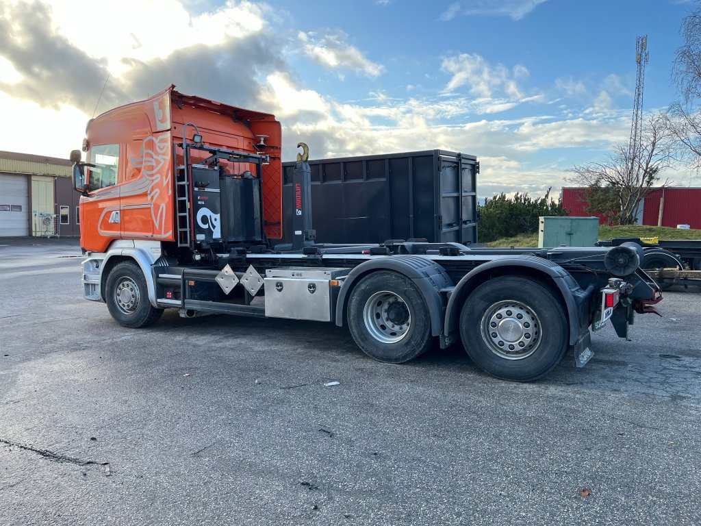 Camión multibasculante SCANIA R490LB6x2*4