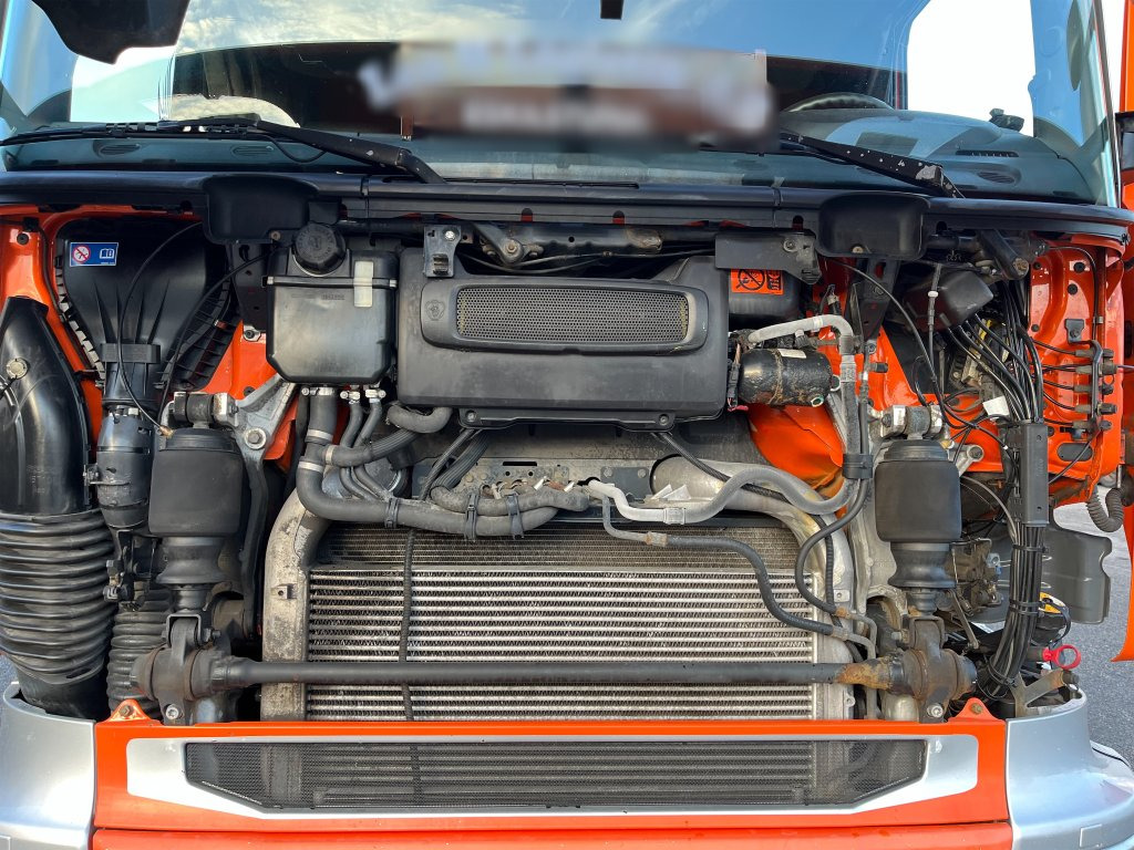 Camión multibasculante SCANIA R490LB6x2*4