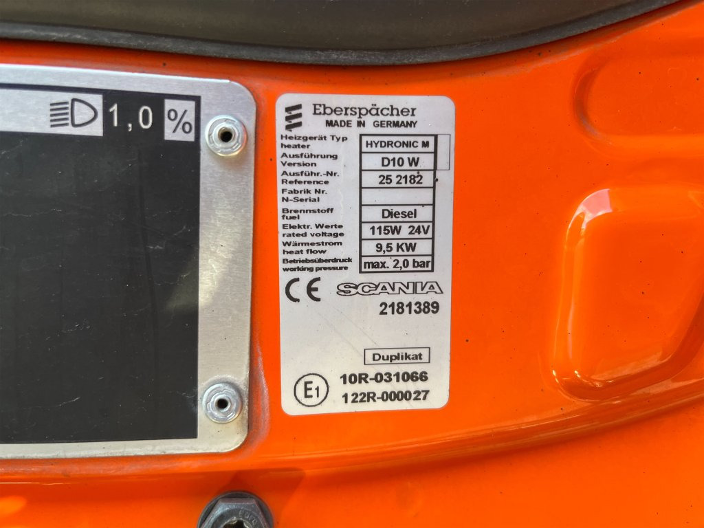 Camión multibasculante SCANIA R490LB6x2*4