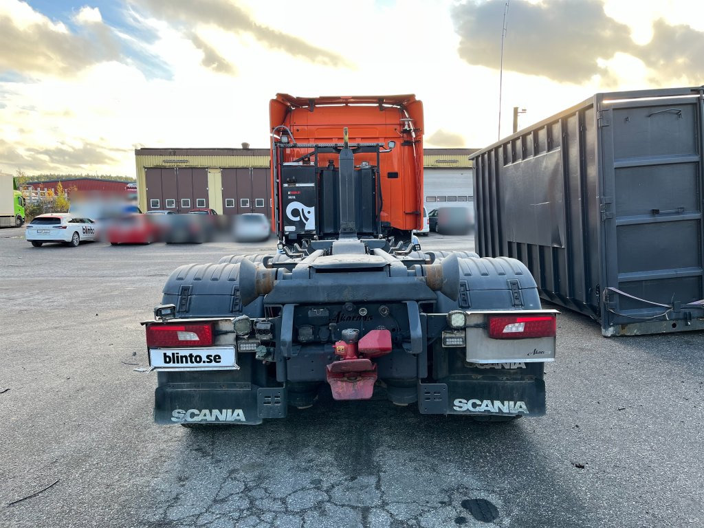 Camión multibasculante SCANIA R490LB6x2*4