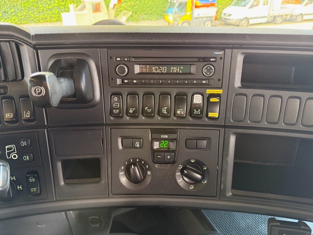 Camión multibasculante SCANIA R490 8x4