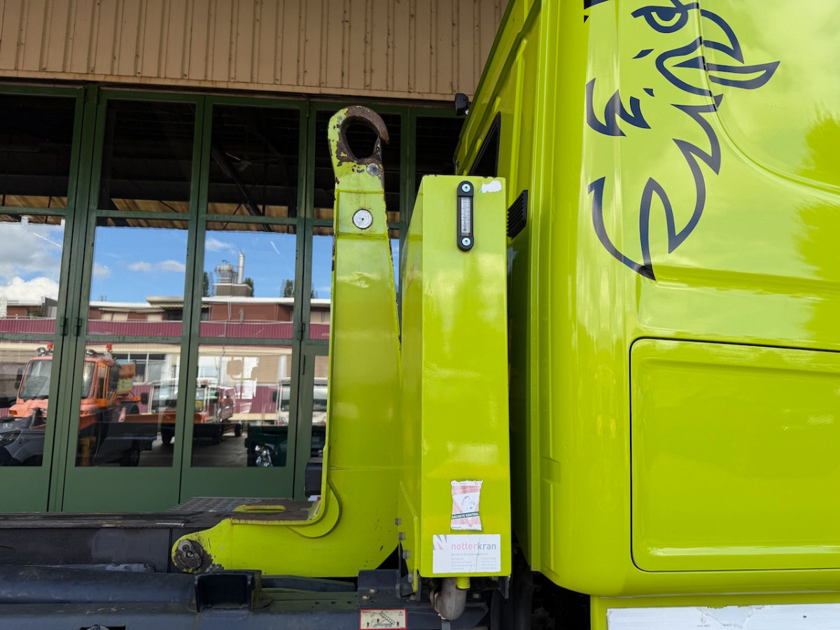 Camión multibasculante SCANIA R490 8x4