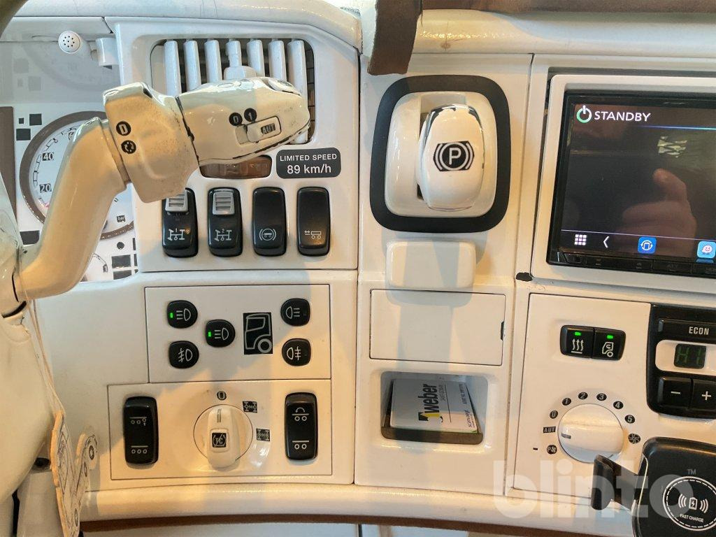 Camión multibasculante SCANIA R520LB8X4*4HNB