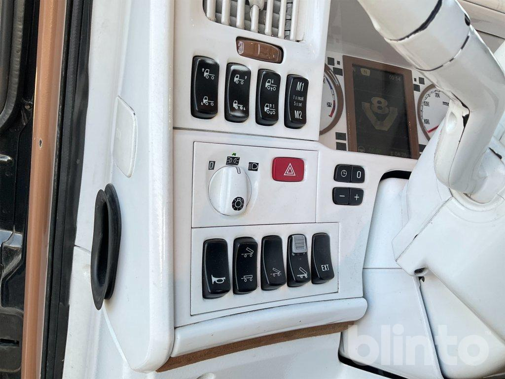 Camión multibasculante SCANIA R520LB8X4*4HNB