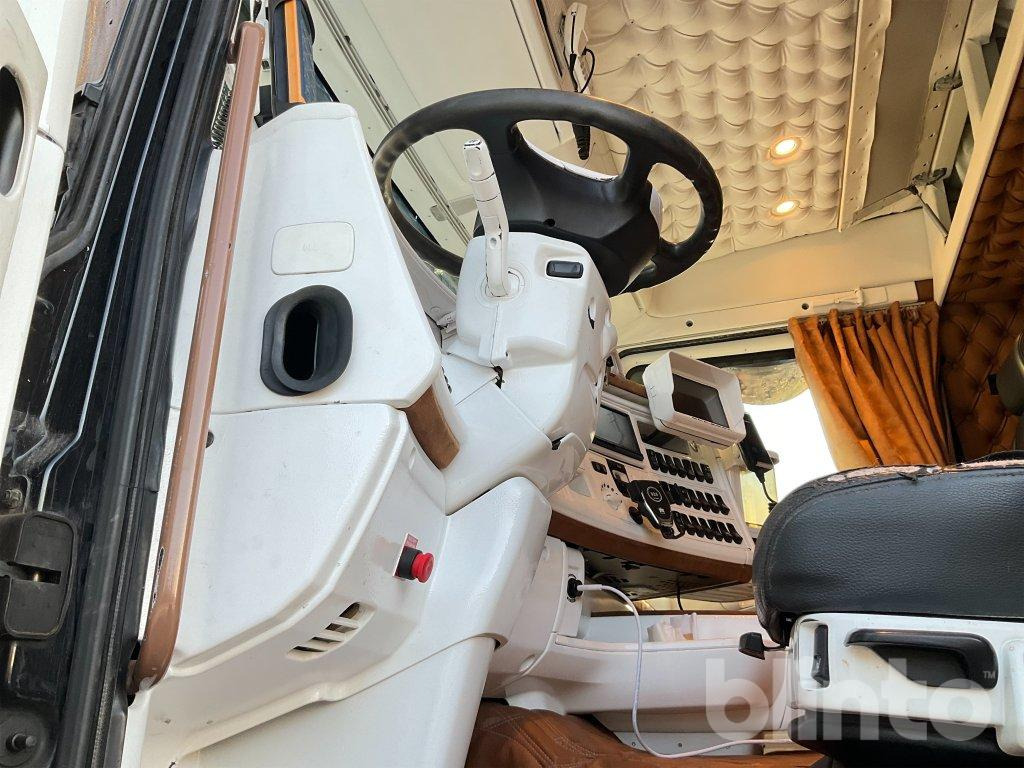 Camión multibasculante SCANIA R520LB8X4*4HNB