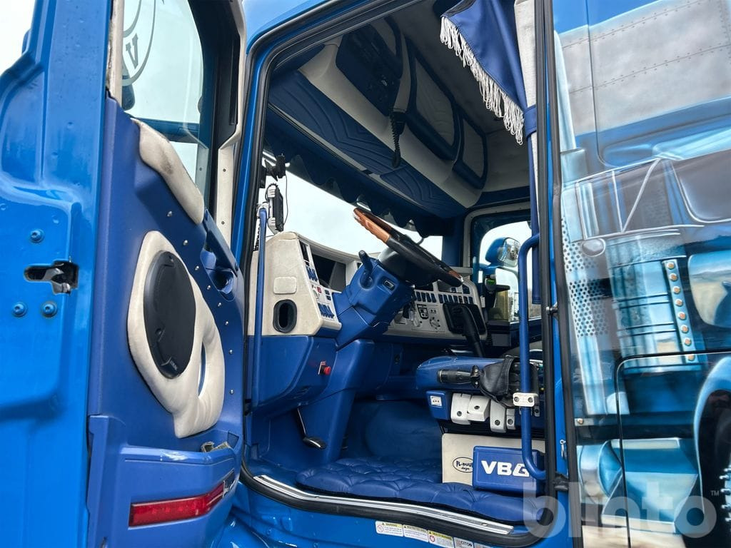 Camión multibasculante SCANIA R560LB 8X4*4 med JOAB 24T krok