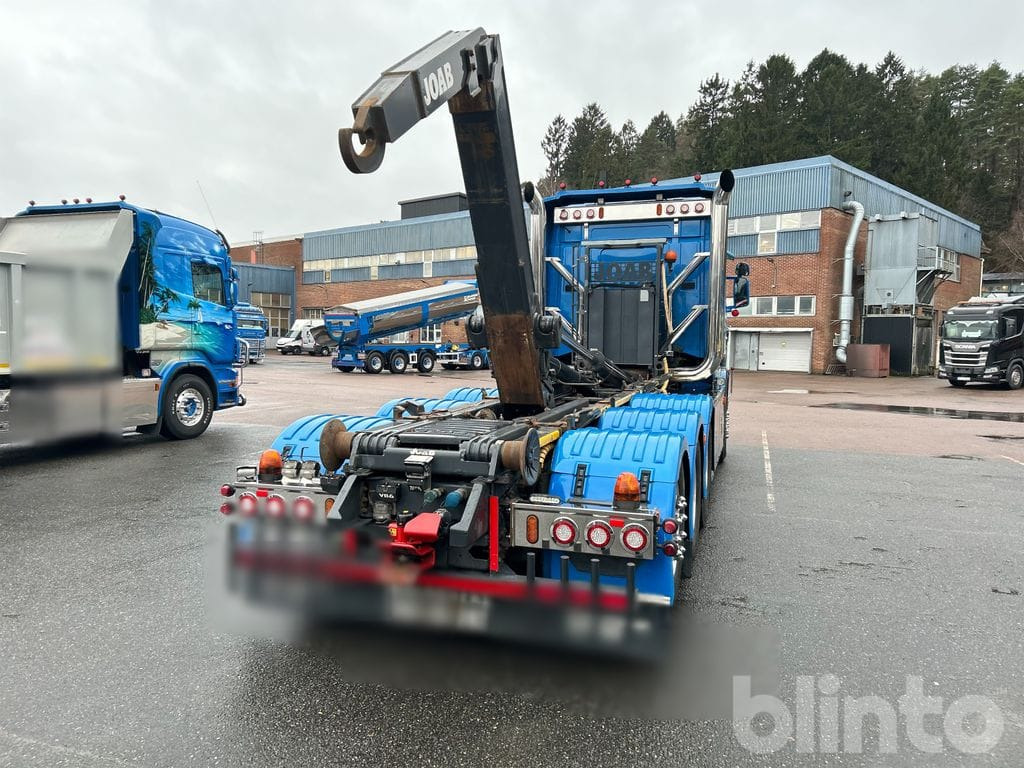Camión multibasculante SCANIA R560LB 8X4*4 med JOAB 24T krok