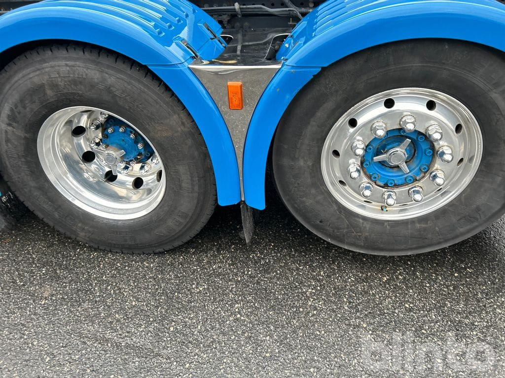 Camión multibasculante SCANIA R560LB 8X4*4 med JOAB 24T krok