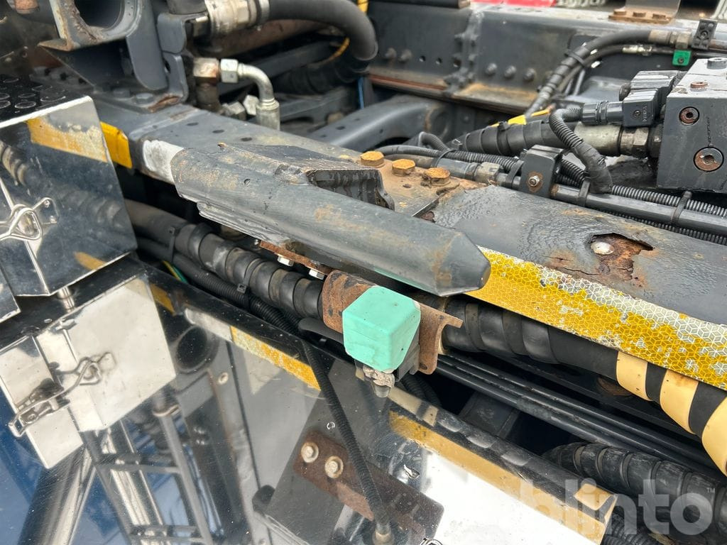 Camión multibasculante SCANIA R560LB 8X4*4 med JOAB 24T krok