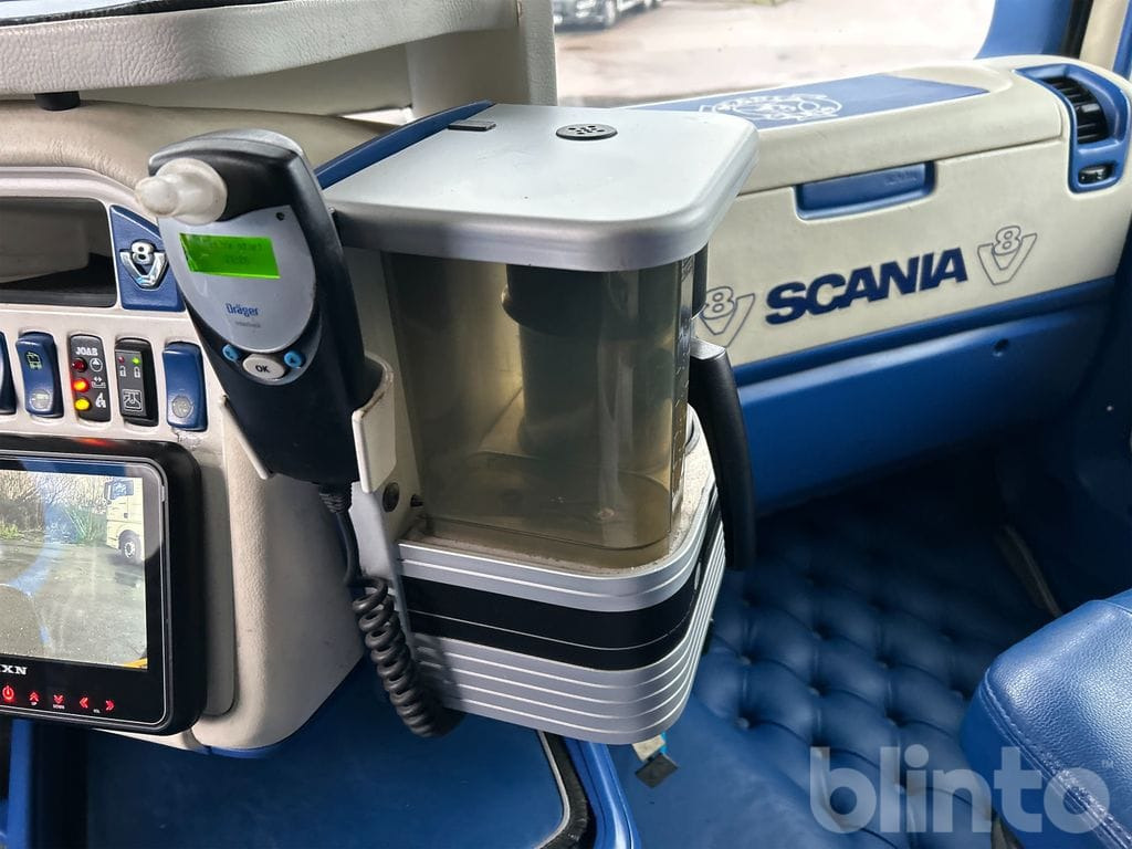 Camión multibasculante SCANIA R560LB 8X4*4 med JOAB 24T krok