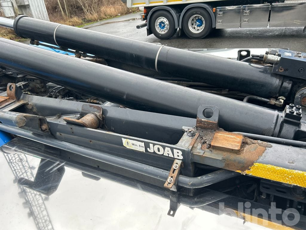 Camión multibasculante SCANIA R560LB 8X4*4 med JOAB 24T krok