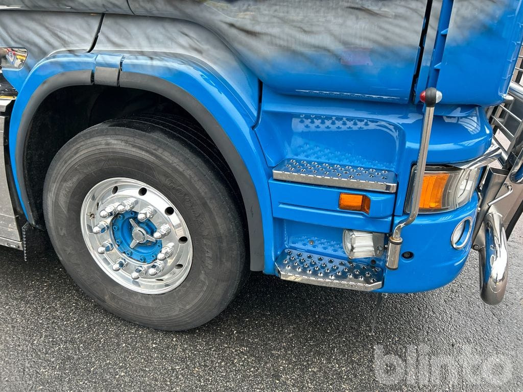 Camión multibasculante SCANIA R560LB 8X4*4 med JOAB 24T krok