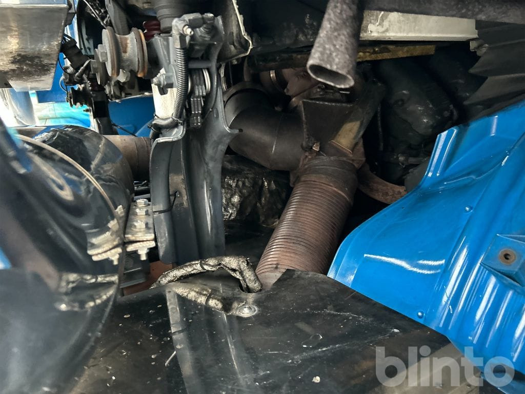 Camión multibasculante SCANIA R560LB 8X4*4 med JOAB 24T krok