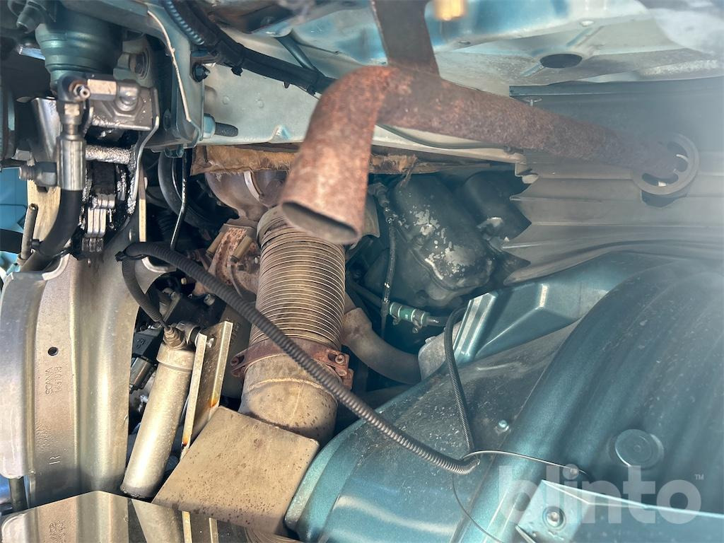 Camión multibasculante SCANIA R560LB 8X4 med HIAB 24T krok