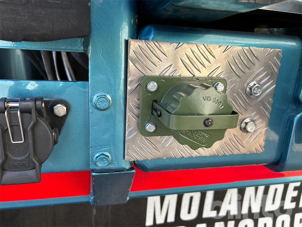 Camión multibasculante SCANIA R560LB 8X4 med HIAB 24T krok