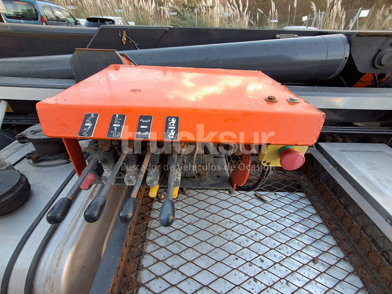 Camión multibasculante SCANIA R580.26 ejes 6x2*4