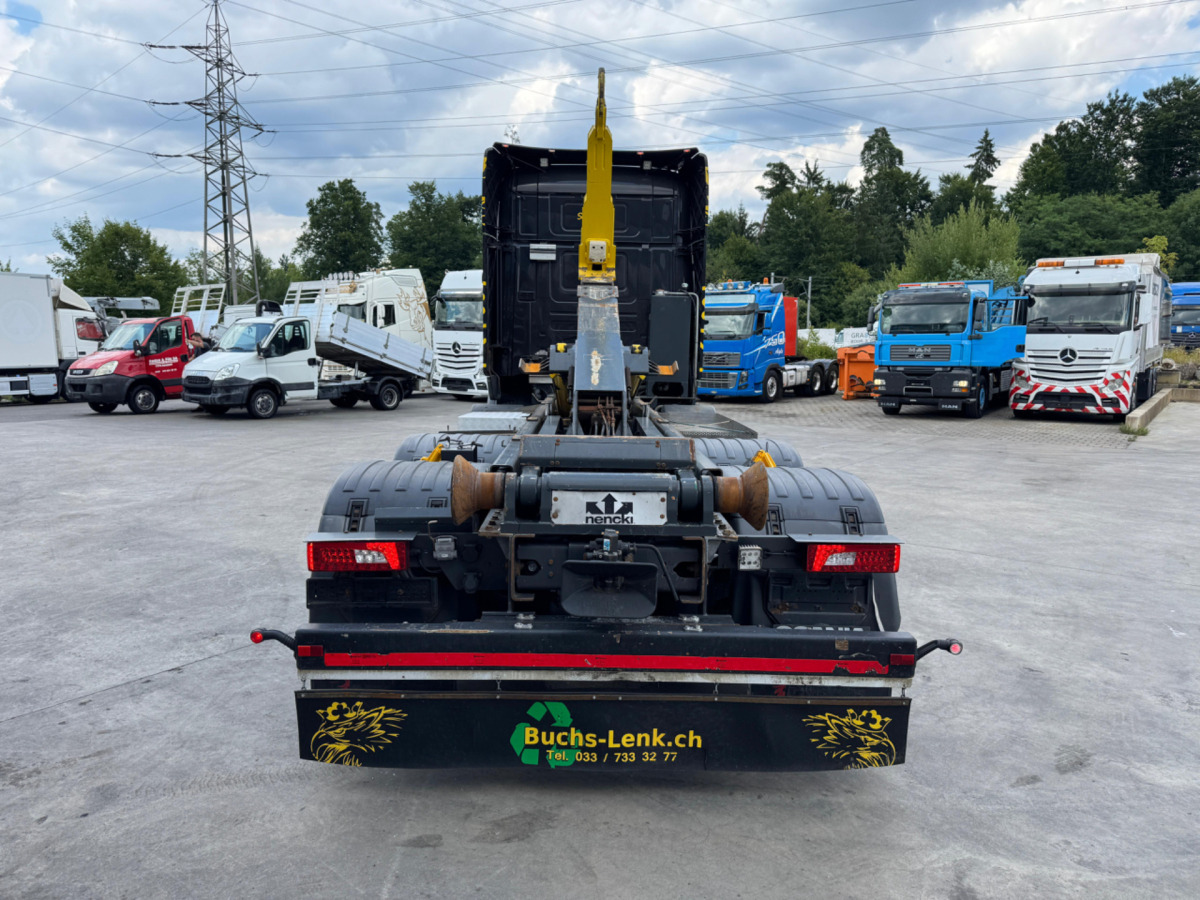 Camión multibasculante SCANIA R580 8x2 Nencki Hooklift