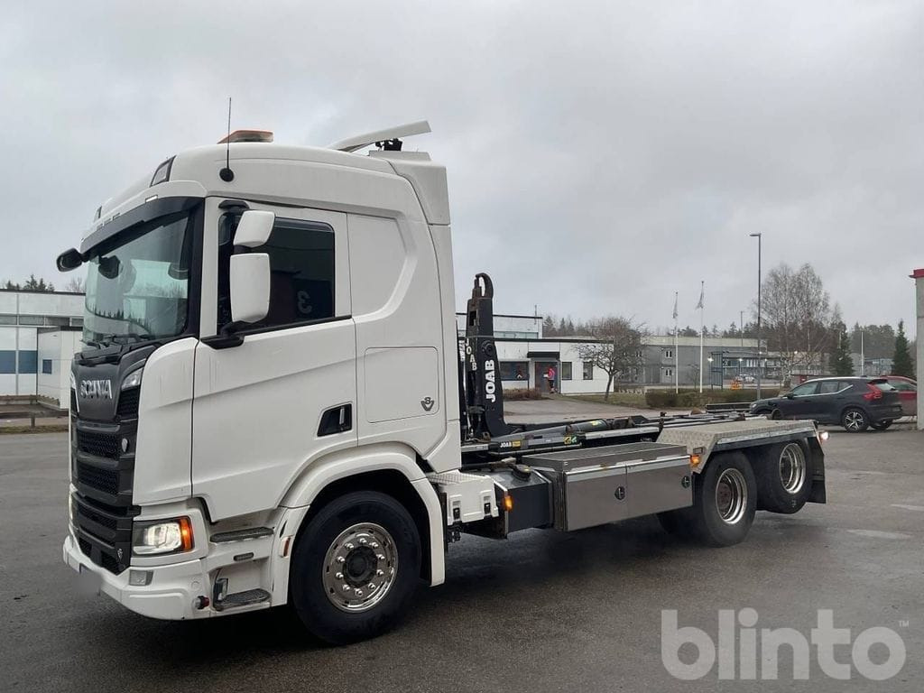 Camión multibasculante SCANIA R650 6x2