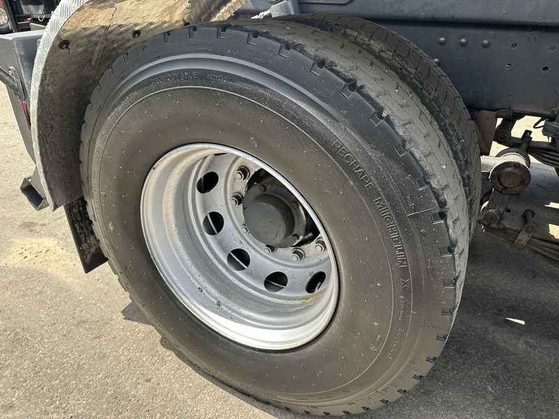 Camión multibasculante Scania 124L-420 6x2 HOOKLIFT VDL 20T - STEEL SPRING / BALLESTAS / BLATT - MANUAL - MECHANICAL PUMP - 10 TIRES  DOUBLE WHEELS