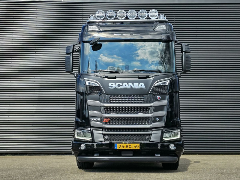 Camión multibasculante Scania 770S XT V8 / 8x2/*6 / VDL HOOKLIFT