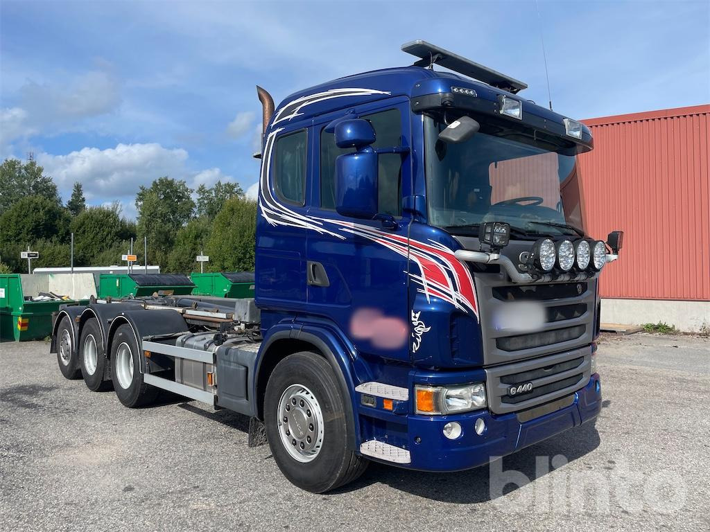 Camión multibasculante Scania G440 plogutrustad
